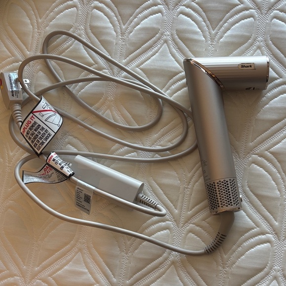 Shark Flexstyle 5-in-1 Hair Styler & Drying System - Picture 3 of 10